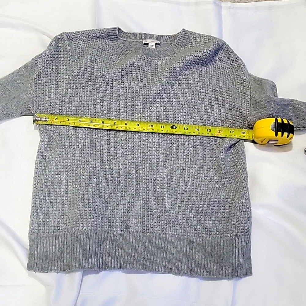 Gap Sweater (S) - Picture 6 of 6